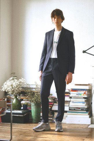 Comment porter un costume pour un style decontractés