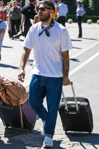 Comment porter une valise pour un style relax