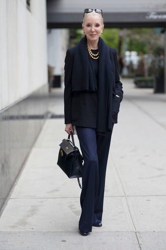 Comment porter un pull pour un style chic decontractés quand il fait frais après 50 ans