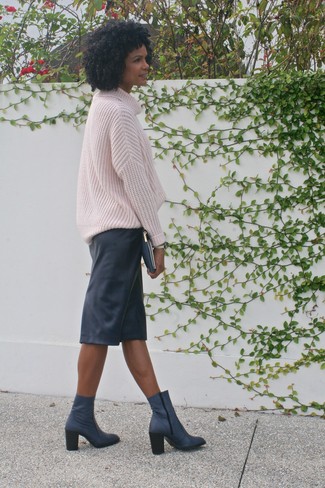 Comment porter un pull pour un style chic decontractés quand il fait chaud après 40 ans