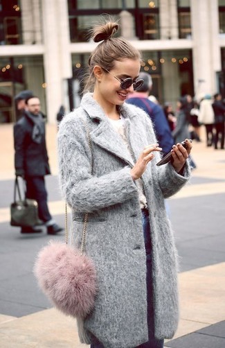 Comment porter un pull pour un style chic decontractés quand il fait froid à 20 ans