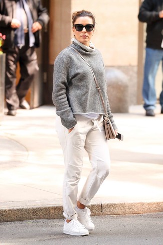 Comment porter un pull pour un style decontractés après 40 ans