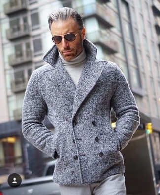 Comment porter un pull pour un style elégantes quand il fait froid après 50 ans