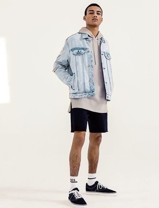 Comment porter un pull pour un style decontractés en été à l'adolescence