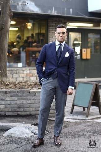 Comment porter un pull en v sans manches pour un style elégantes