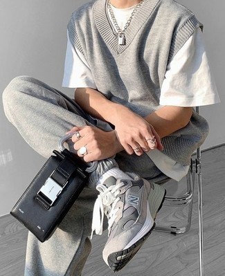 Comment porter un pull en v sans manches pour un style decontractés