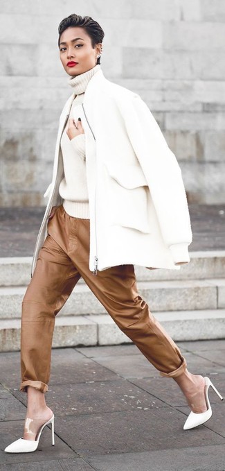 Comment porter un pantalon de jogging au printemps