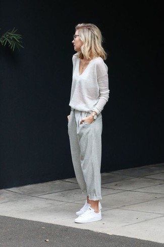 Comment porter un pantalon de jogging au printemps