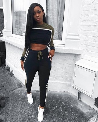 Comment porter un pantalon de jogging au printemps