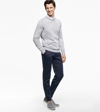 Comment porter un pantalon de jogging pour un style chic decontractés