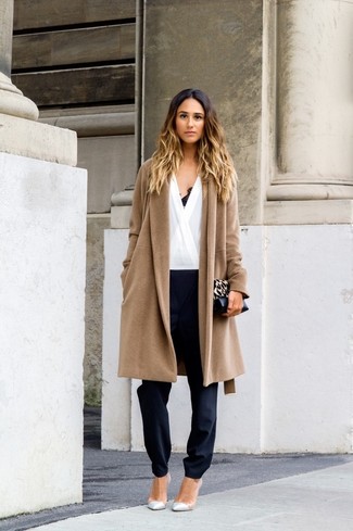 Comment porter un pantalon de jogging quand il fait froid