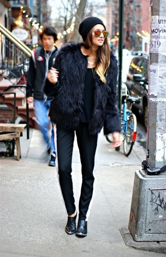 Comment porter un pantalon de jogging quand il fait froid