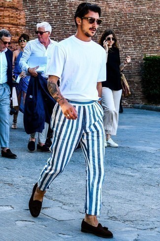 Pantalon chino à rayures verticales blanc et bleu Levi's