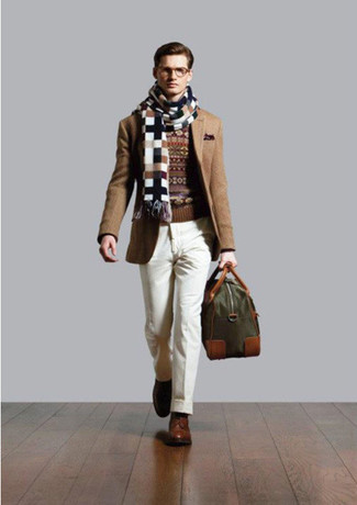 Comment porter un blazer marron clair