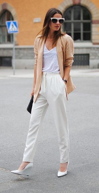 Comment porter un blazer marron clair
