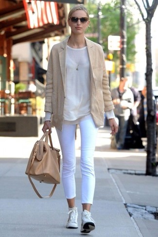 Comment porter un blazer marron clair