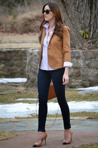 Comment porter un blazer marron clair