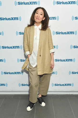 Comment porter un blazer marron clair