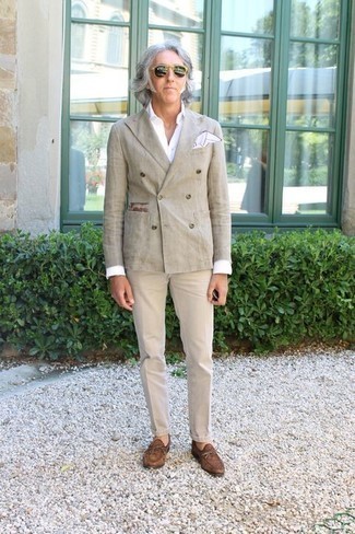 Comment porter un blazer marron clair