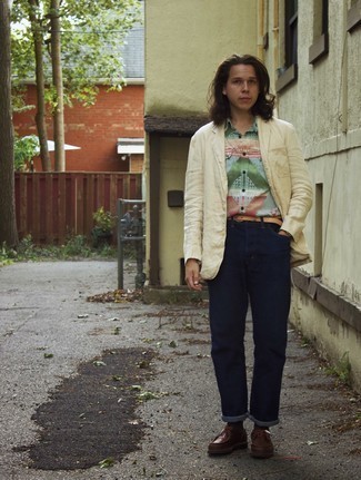 Comment porter un blazer marron clair