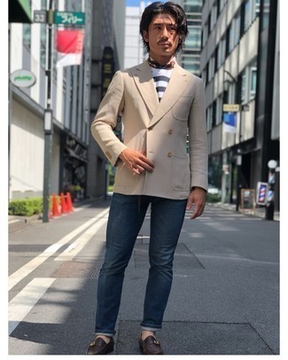 Comment porter un blazer marron clair