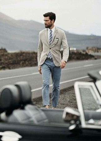 Comment porter un blazer marron clair