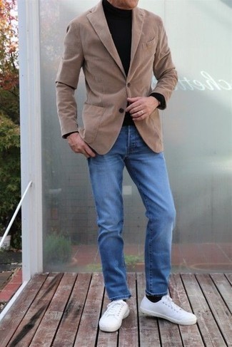 Comment porter un blazer marron clair