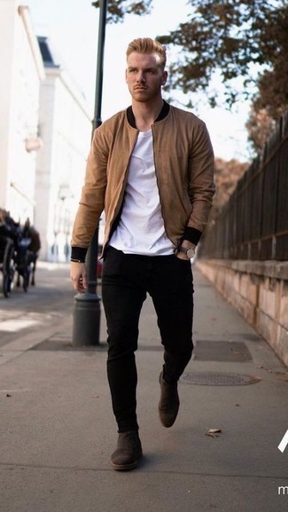 Comment porter un blouson aviateur marron clair