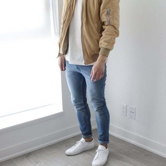 Comment porter un blouson aviateur marron clair
