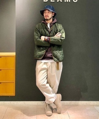 Comment porter des bottes en toile marron clair
