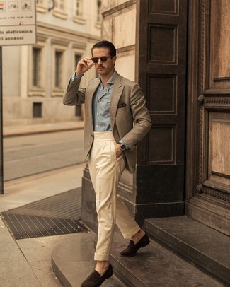 Comment porter un blazer à carreaux marron clair en été