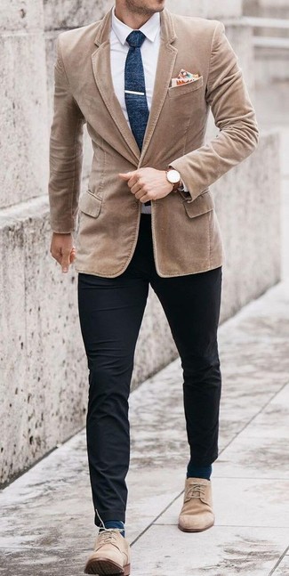 Comment porter un blazer en velours côtelé marron clair