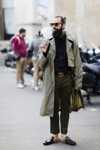 Comment porter un manteau en pied-de-poule marron clair en automne