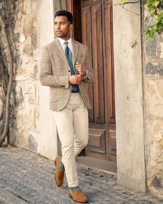 Comment porter un blazer en laine en pied-de-poule marron clair