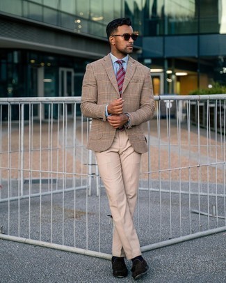 Comment porter un blazer en laine en pied-de-poule marron clair