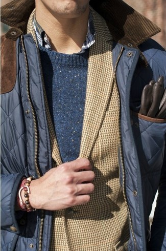 Comment porter une veste marron clair pour un style chic decontractés quand il fait frais