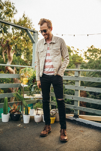 Comment porter une veste marron clair pour un style relax