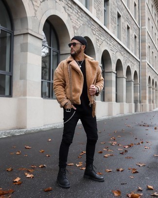 Comment porter une veste marron clair pour un style decontractés quand il fait froid à 20 ans