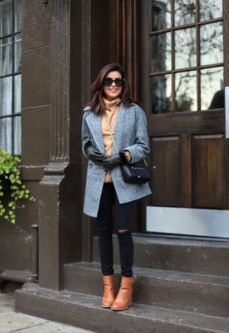 Comment porter des bottines en cuir marron clair
