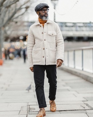 Comment porter des chaussures brogues en cuir marron clair pour un style chic decontractés