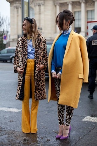 Comment porter des leggings imprimés léopard marron clair