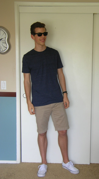 Comment porter un short marron clair