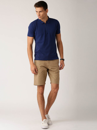Comment porter un short marron clair