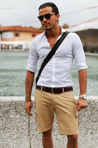 Comment porter un short marron clair