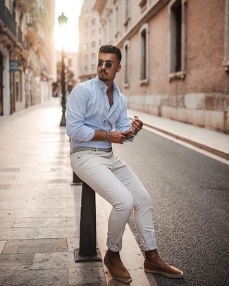 Comment porter des espadrilles en daim marron clair