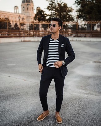 Comment porter des espadrilles en daim marron clair