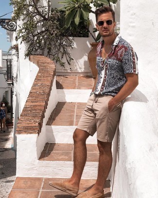 Comment porter des espadrilles en daim marron clair