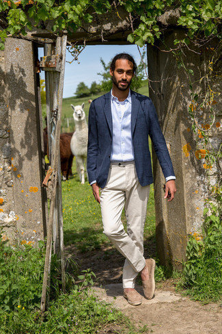 Comment porter des espadrilles en daim marron clair