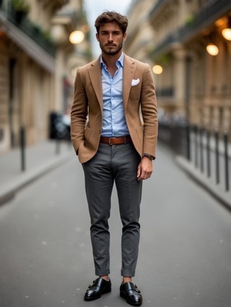 Comment porter un blazer en laine marron clair