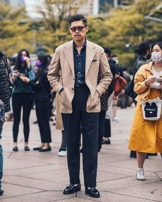Comment porter un blazer en laine marron clair